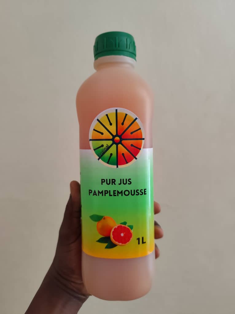 Pur jus de pamplemousse (jus pressé) Dakar Sénégal